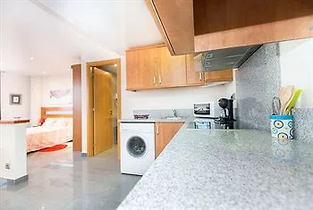 ** Hotel Ainb B&B Eixample-Muntaner Barcelona Hiszpania